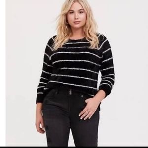 Black stripe long sleeve duzy yarn